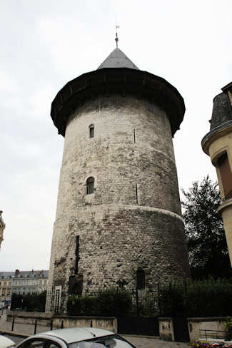Башня где сидела Жанна Д'Арк